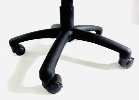 Fotel obrotowy do biurka CARRERA M BLACK PU Lugano Fotel obrotowy do biurka CARRERA M BLACK PU Lugano