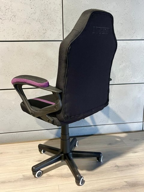 Fotel obrotowy do biurka MARIO BLACK PURPLE Fabric Lugano Fotel obrotowy do biurka MARIO BLACK PURPLE Fabric Lugano