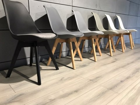 Krzesło skandynawskie MONZA BLACK Pro SMOKE II GATUNEK Lugano Krzesło skandynawskie MONZA BLACK Pro SMOKE II GATUNEK Lugano