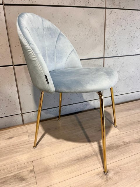Krzesło tapicerowane CAMILA LIGHT BLUE VELVET GOLD Lugano Krzesło tapicerowane CAMILA LIGHT BLUE VELVET GOLD Lugano