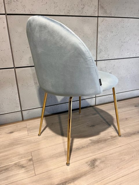 Krzesło tapicerowane CAMILA LIGHT BLUE VELVET GOLD Lugano Krzesło tapicerowane CAMILA LIGHT BLUE VELVET GOLD Lugano