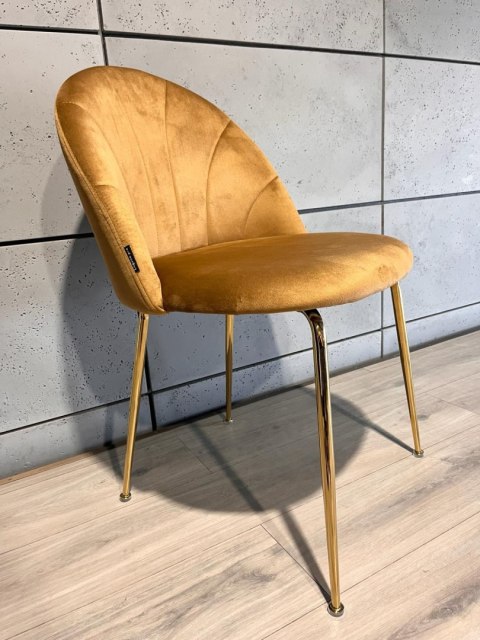Krzesło tapicerowane CAMILA TRUFLE VELVET GOLD Lugano Krzesło tapicerowane CAMILA TRUFLE VELVET GOLD Lugano