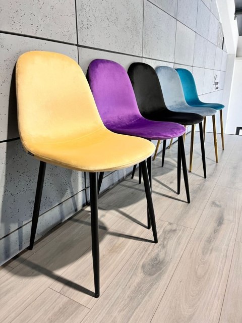 Krzesło tapicerowane GIULIA IVORY VELVET II GATUNEK Lugano Krzesło tapicerowane GIULIA IVORY VELVET II GATUNEK Lugano