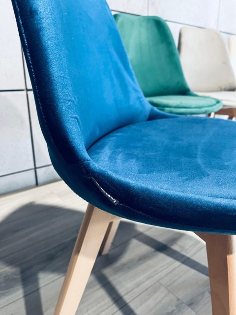 Krzesło skandynawskie MONZA GRANDE BLUE VELVET II GATUNEK Lugano Krzesło skandynawskie MONZA GRANDE BLUE VELVET II GATUNEK Lugano