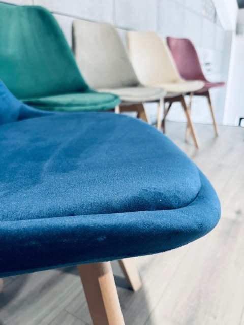 Krzesło skandynawskie MONZA GRANDE BLUE VELVET II GATUNEK Lugano Krzesło skandynawskie MONZA GRANDE BLUE VELVET II GATUNEK Lugano