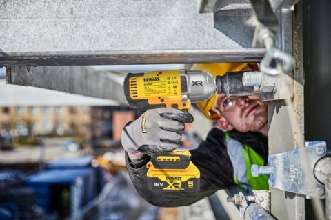 AKUMULATOROWY KLUCZ UDAROWY 1/2'' XR 18V 2*5.0AH TSTAK 1355N DEWALT AKUMULATOROWY KLUCZ UDAROWY 1/2'' XR 18V 2*5.0AH TSTAK 1355N DEWALT