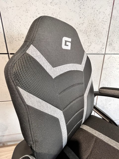 Fotel obrotowy do biurka MARIO BLACK + LIGHT GREY Lugano Fotel obrotowy do biurka MARIO BLACK + LIGHT GREY Lugano