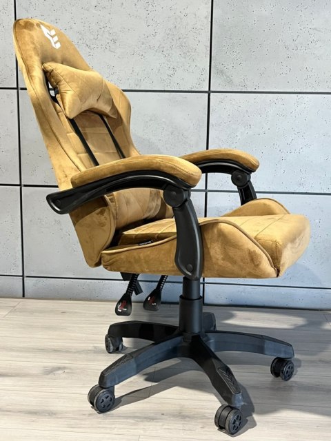 Fotel obrotowy gamingowy HERO ENZO SAND ALCANTARA Prototype Fotel obrotowy gamingowy HERO ENZO SAND ALCANTARA Prototype