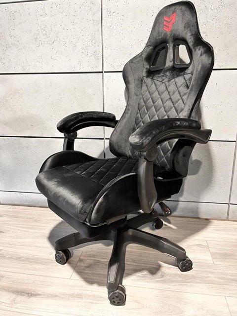 Fotel obrotowy gamingowy HERO POKER PRO BLACK ALCANTARA Prototype Fotel obrotowy gamingowy HERO POKER PRO BLACK ALCANTARA Prototype