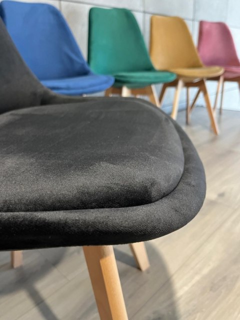 Krzesło skandynawskie MONZA GRANDE BLACK VELVET II GATUNEK Lugano Krzesło skandynawskie MONZA GRANDE BLACK VELVET II GATUNEK Lugano