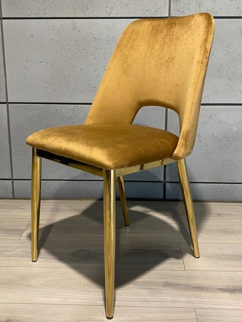 Krzesło tapicerowane GOTI TRUFLE VELVET GOLD Lugano Krzesło tapicerowane GOTI TRUFLE VELVET GOLD Lugano
